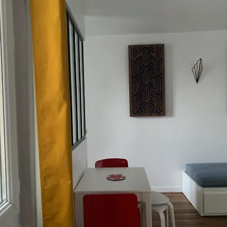 Διαμέρισμα Perfect For 2 Adults And 1 Kid, And Up To 2 Kids - Jourdain 20e, 25mn To Louvre Via Line M11 *